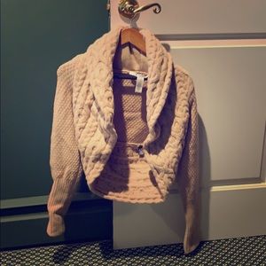 Cropped sweater DVF. Brand new-Never been worn